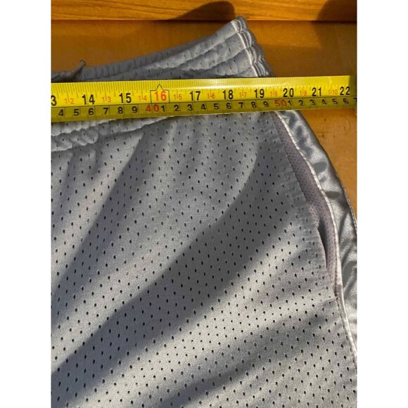 Vintage Nike Gray Mesh Shiny Logo Mens XL Basketball Shorts Gray Tag Y2K - Picture 8 of 10